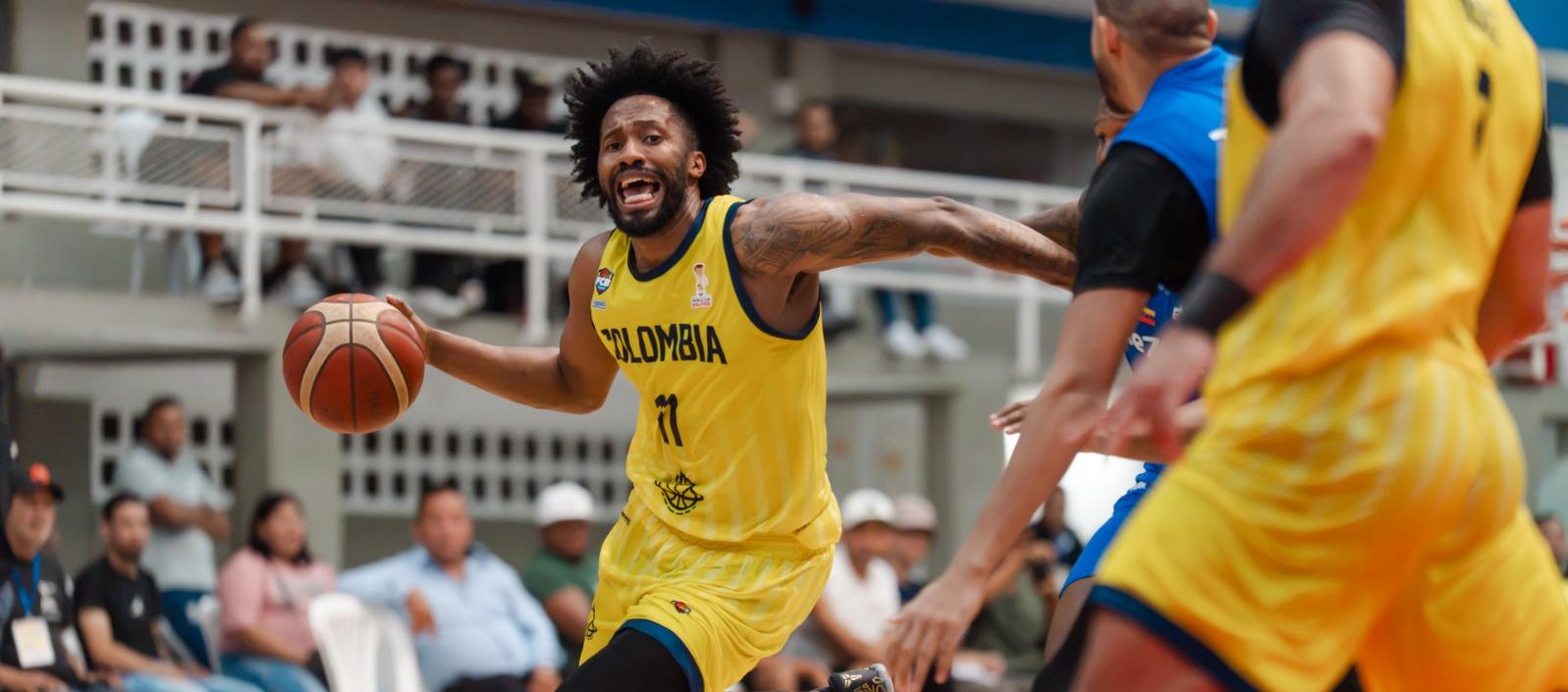 Braian Angola anotó 21 puntos y fue la gran figura del partido.