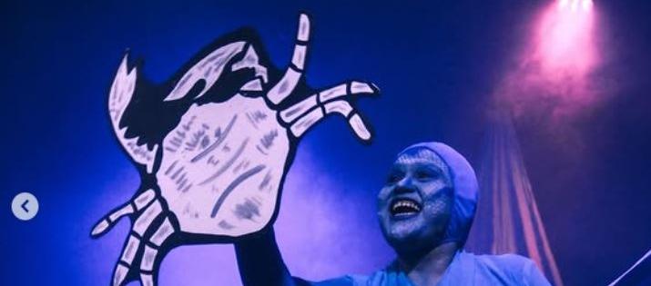 Obra de teatro y títeres 'Azul profundo'.
