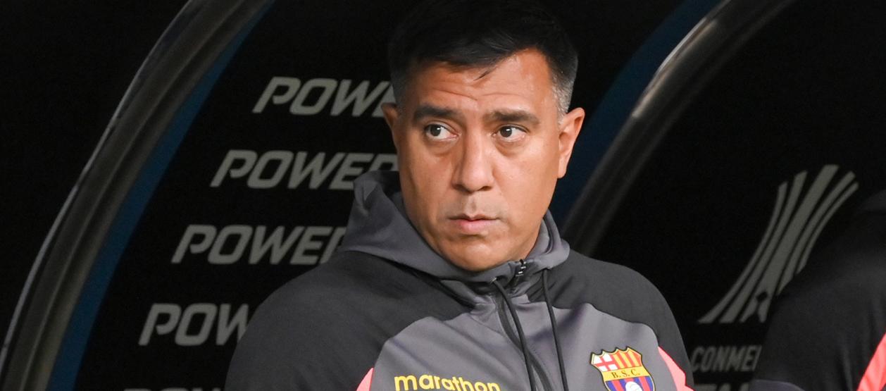 César Farías, técnico venezolano del Barcelona de Guayaquil. 