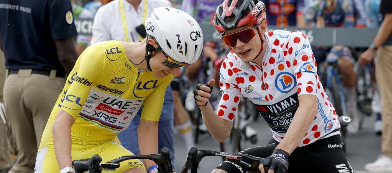 Tadej Pogacar, líder del Tour, y Jonas Vingegaard, líder de la montaña. 