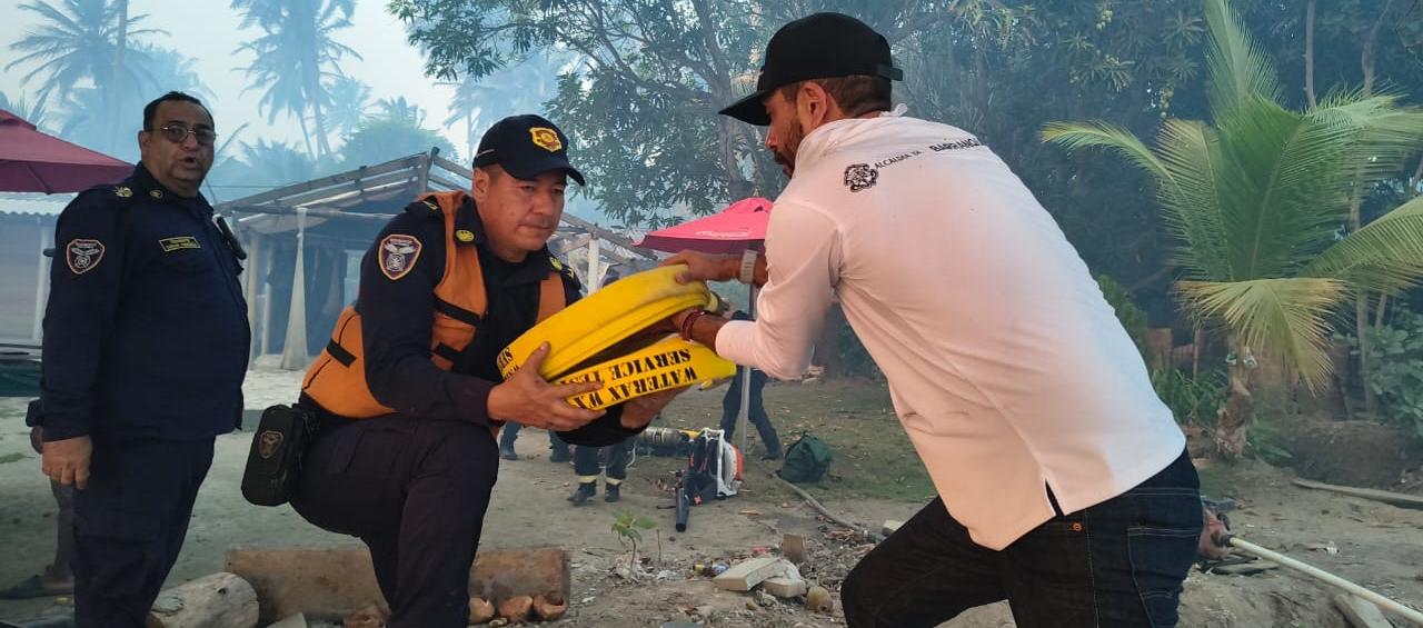Grupo operativo de la Alcaldía hizo presencia en el lugar de la conflagración.