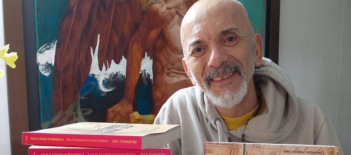 Escritor José Stevenson. 