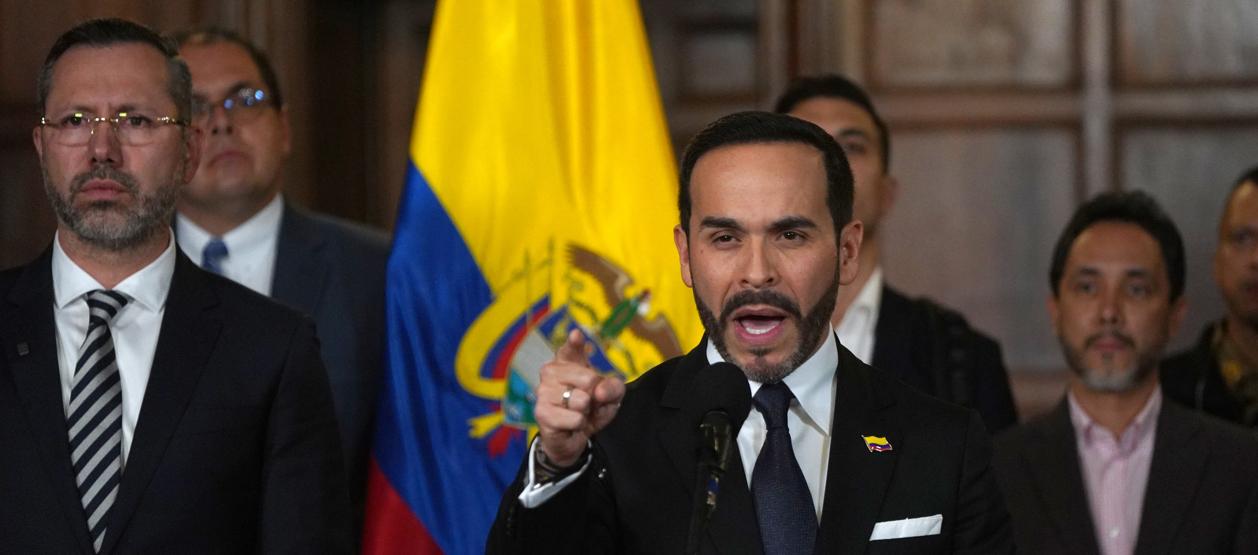 El Presidente de la República, Abelardo De La Espriella.