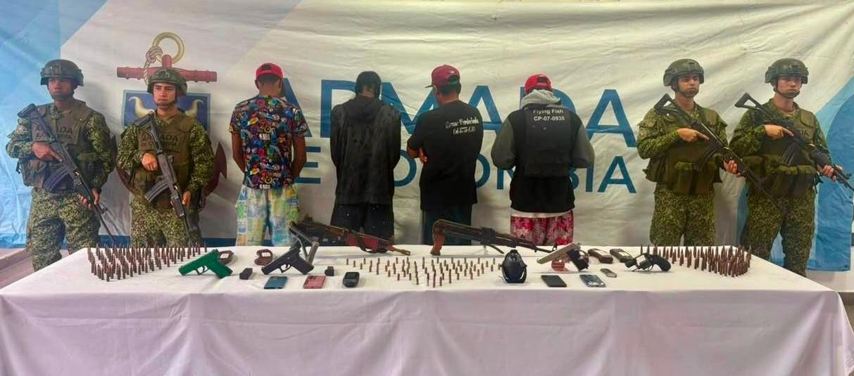Capturados y armas incautadas. 
