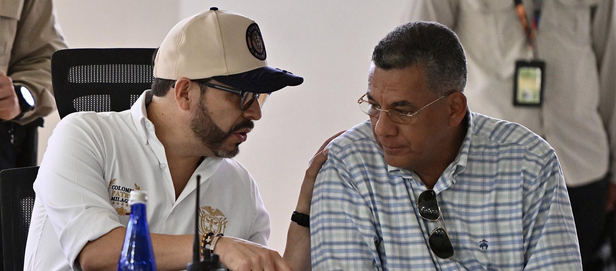 El Presidente Abelardo De La Espriella y el Ministro de Defensa, general Jorge Mora.