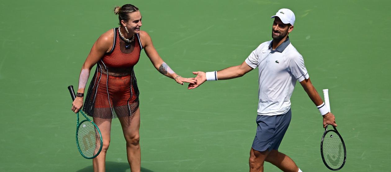 Los tenistas Aryna Sabalenka y Novak Djokovic.
