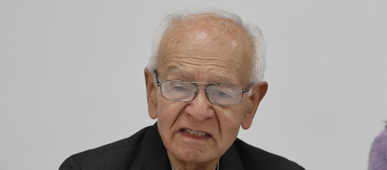 El sacerdote Javier Giraldo.