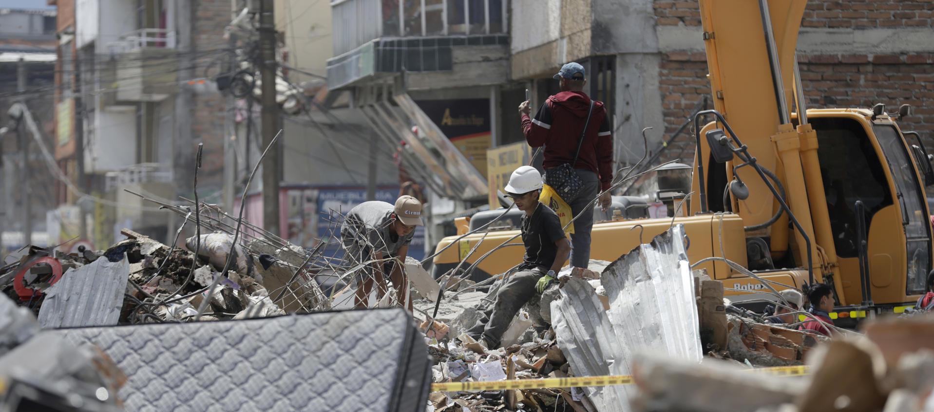 Labores de rescate en Pereira.