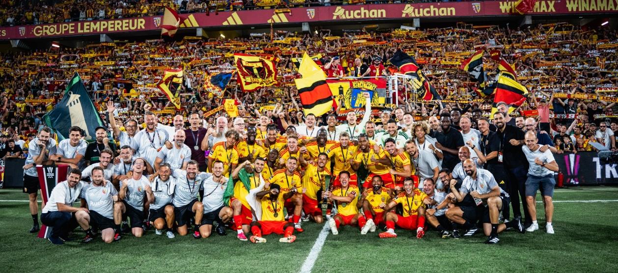 La celebración de los jugadores del Lens.