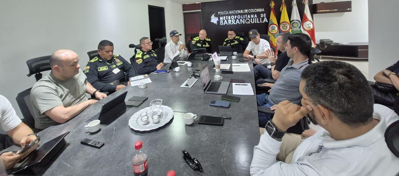 Imagen de la reunión con las autoridades de Barranquilla.