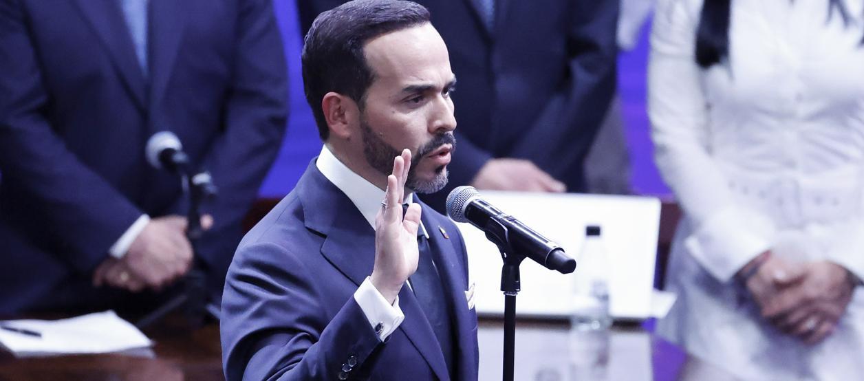 Posesión de Abelardo De La Espriella