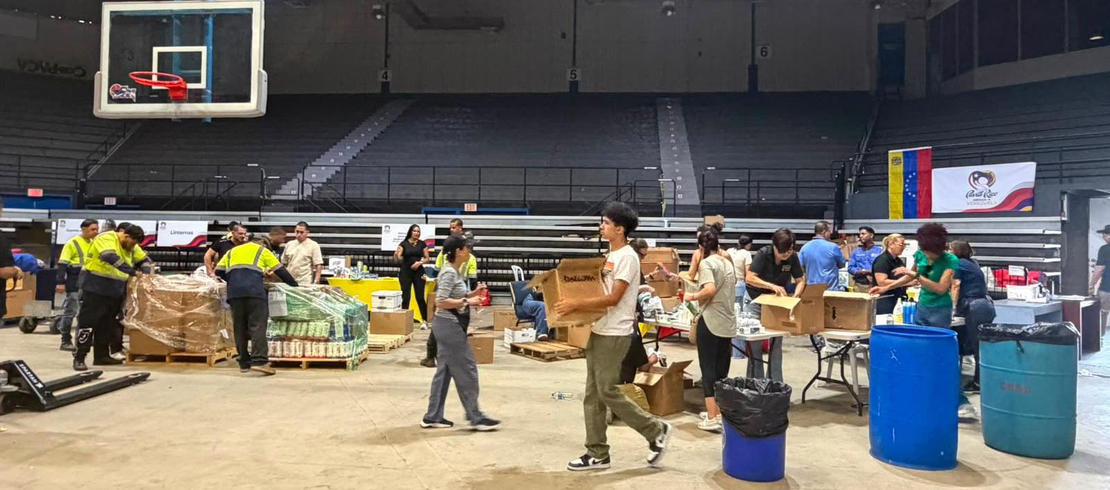 El gobierno indicó que toda la ayuda que llegue a estos centros de acopio en Puerto Rico se unificará en un mismo esfuerzo. 