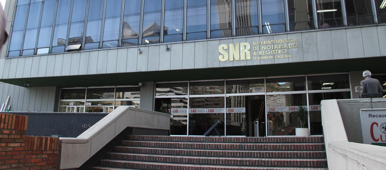 Sede de Superintendencia de Notariado y Registro, en Bogotá.
