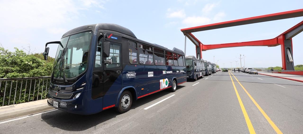 Busetones de Transmetro entregados por la Alcaldía Distrital. 