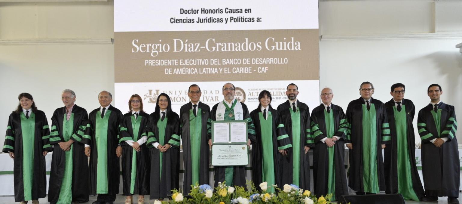 El acto de entrega del Doctorado Honoris Causa.