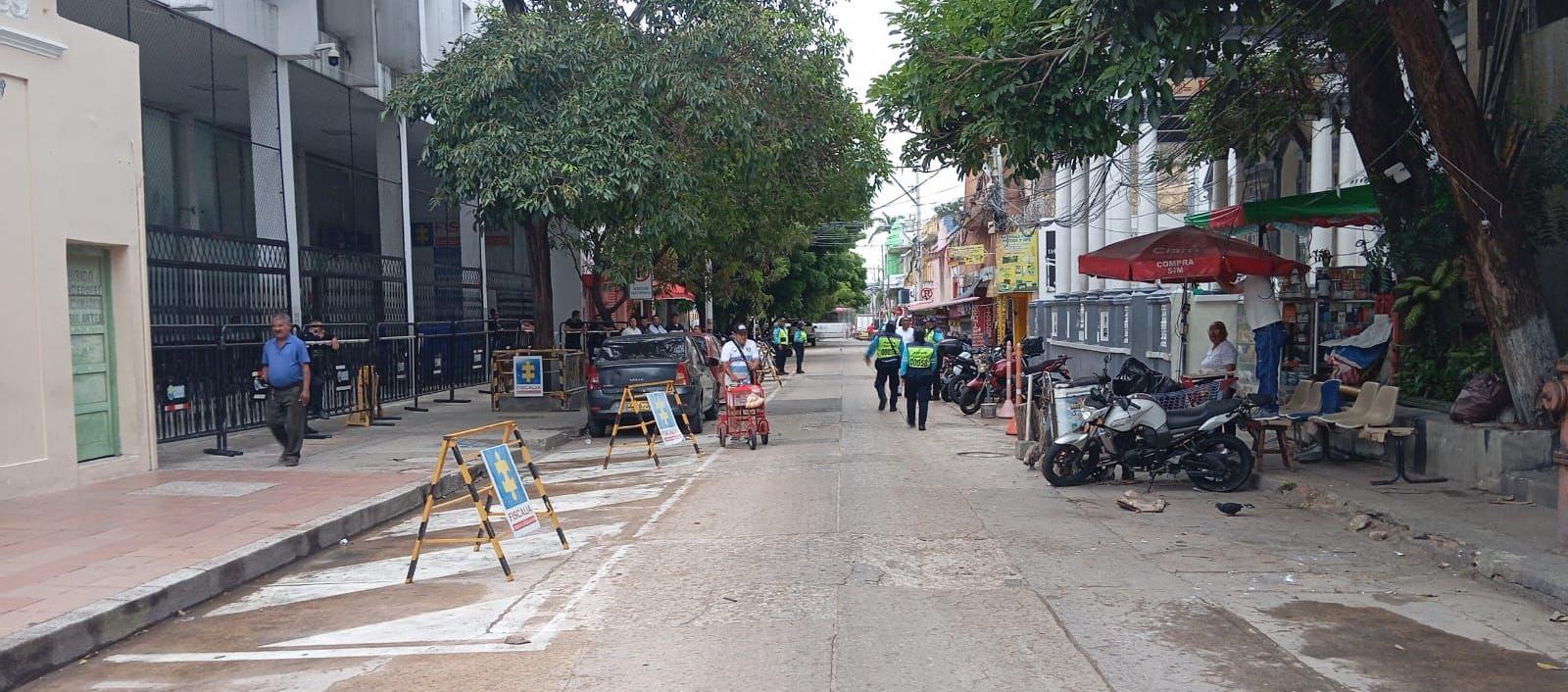 Recuperación de zonas de circulación en los alrededores de la URI de la calle 41.