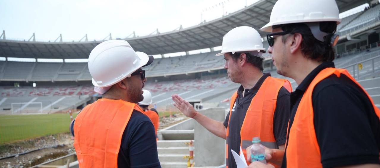 Visita de la Conmebol a las obras del Metropolitano.