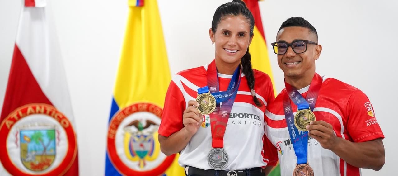 La tenista María Paulina Pérez y el pesista Duván Ferrer, medallistas de oro en los Juegos Centroamericanos y del Caribe.
