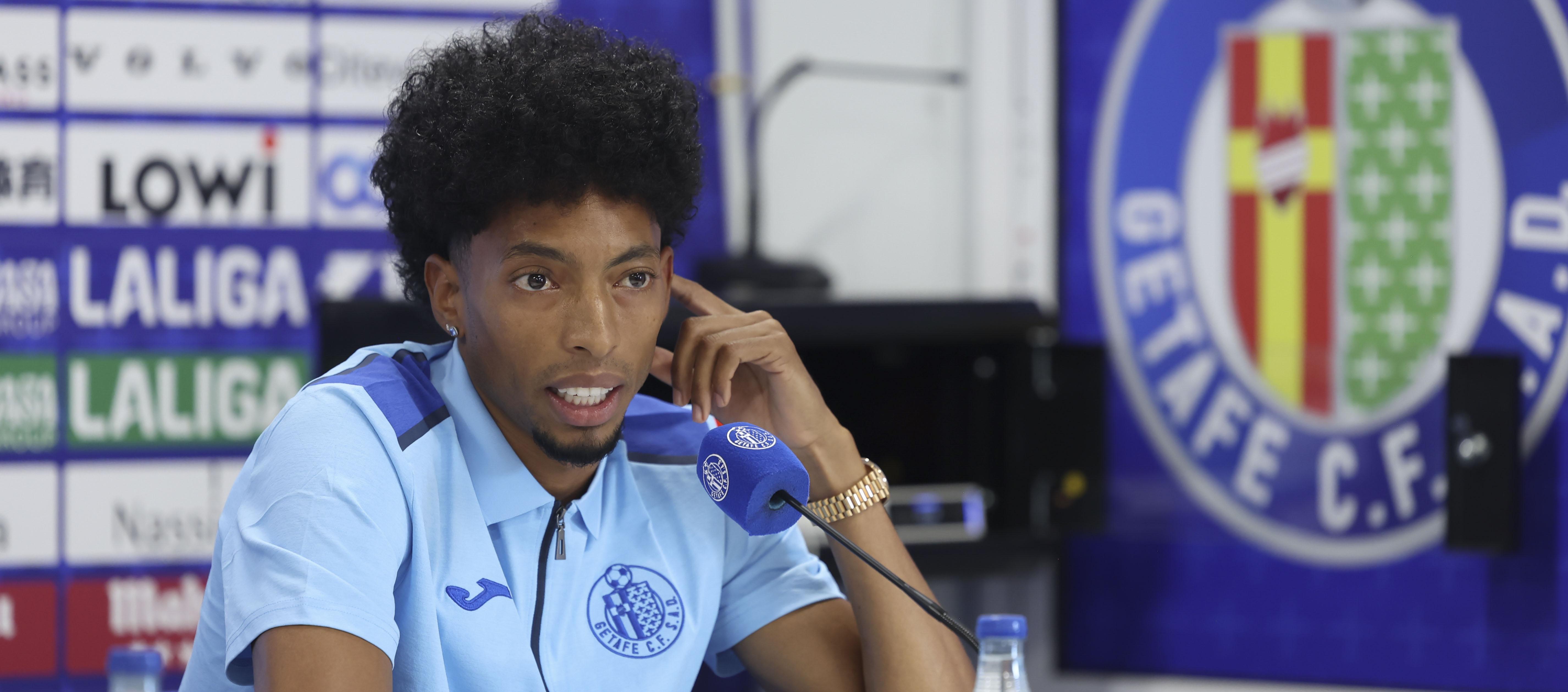 Johan Mojica durante su primera rueda de prensa como jugador del Getafe.