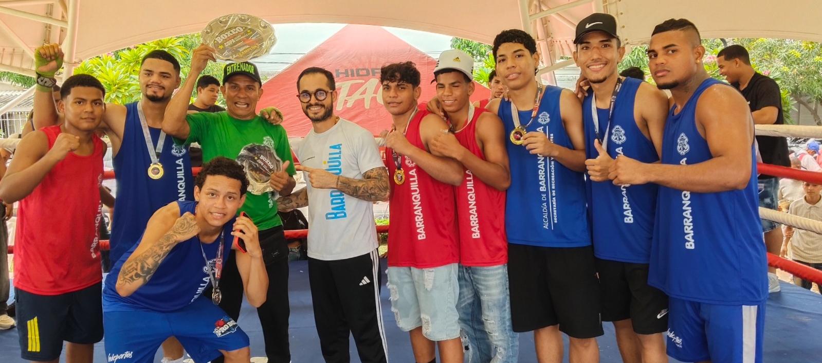Integrantes del club Ángel Priolo, campeón de la Copa Talento Barranquilla. 