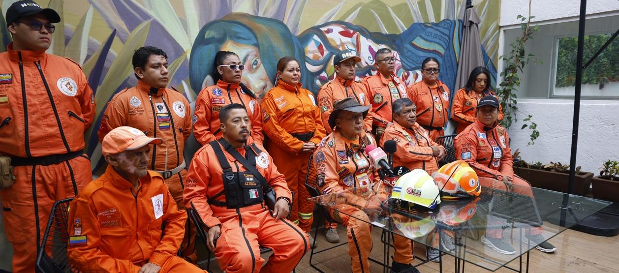 Grupo de rescatistas mexicanos conocido como 'Topos Azteca'.