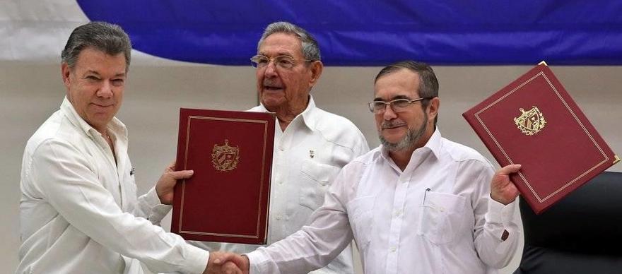 Expresidente Juan Manuel Santos y Rodrigo Londoño.