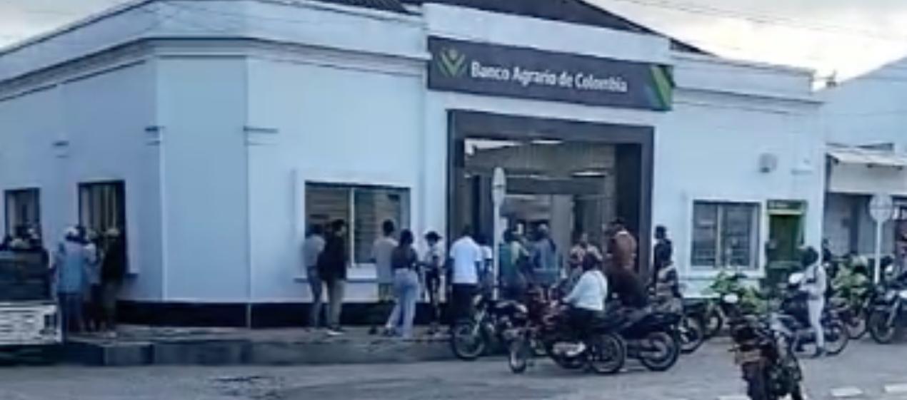 La mujer iba a consignar el dinero en el Banco Agrario. 