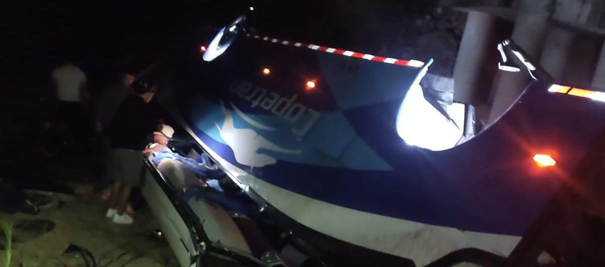 Bus accidentado en carreteras del Cesar. 
