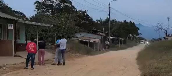 Hostigamiento a subestación de Policía.