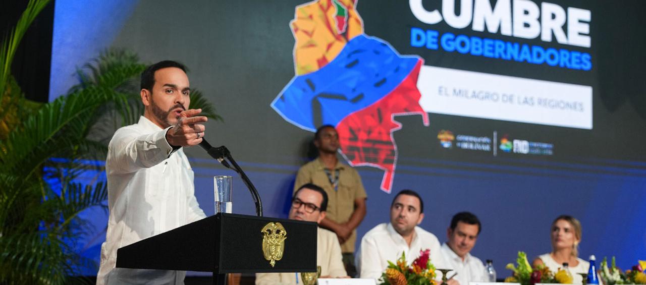 El Presidente Abelardo De La Espriella en la Cumbre de Gobernadores. 