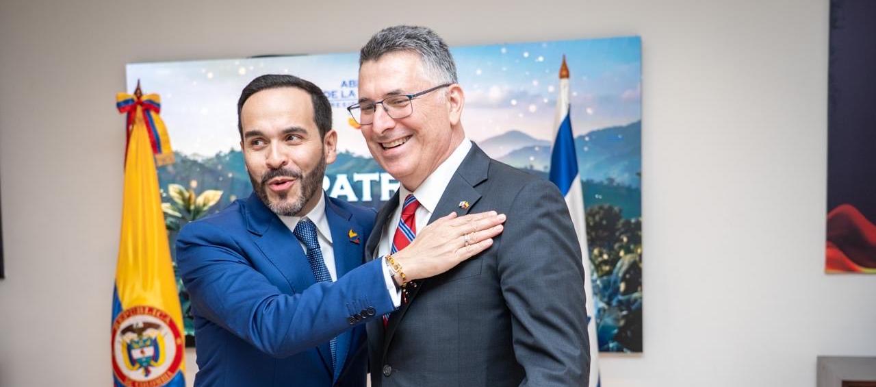 El Presidente Abelardo De La Espriella y el ministro de Exteriores de Israel, Gideon Saar.