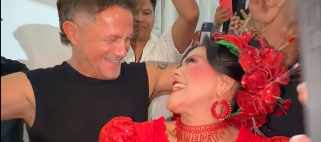 El cantante español Alejandro Sanz durante su paso por la plataforma 'Es latina', en la residencia de Shakira, en Madrid.