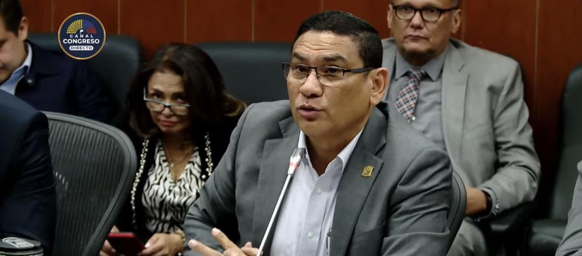 El senador Didier Lobo.