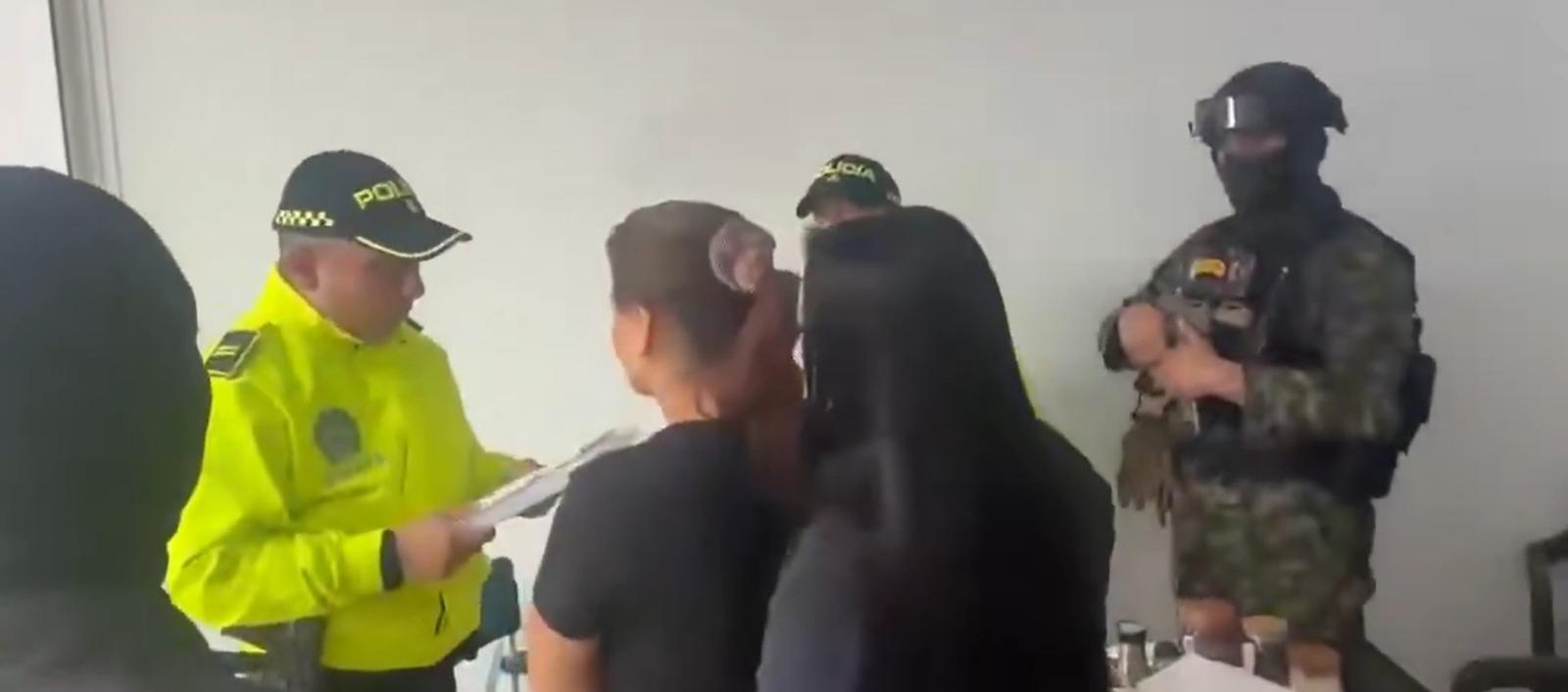 Inda Mariela Peñarrieta Tuárez y Michelle Jamileth Macías Peñarrieta.