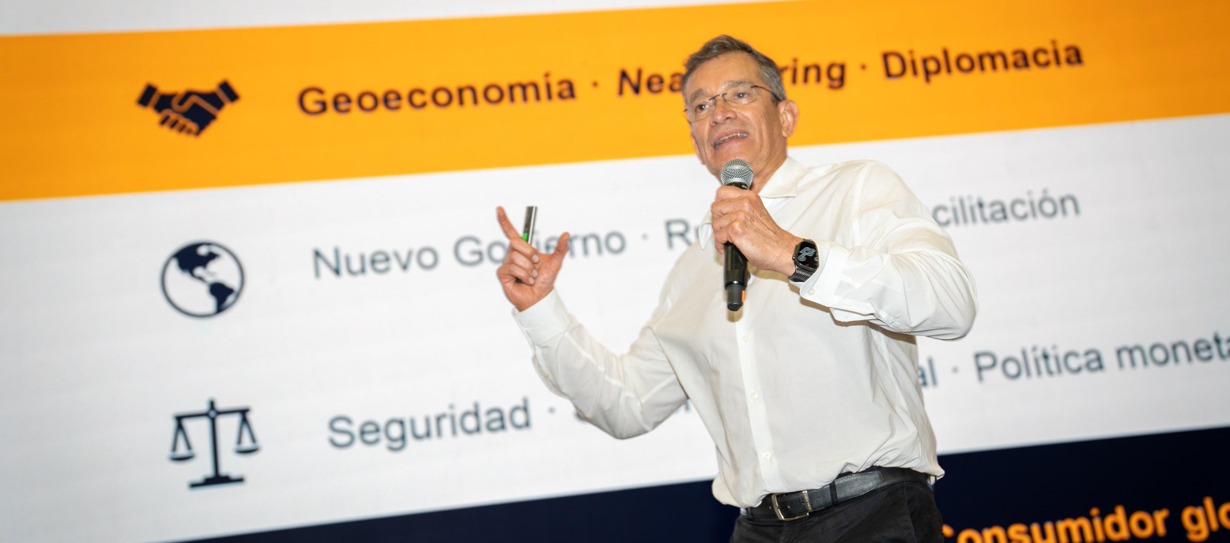 Javier Díaz Molinan, presidente de Analdex.
