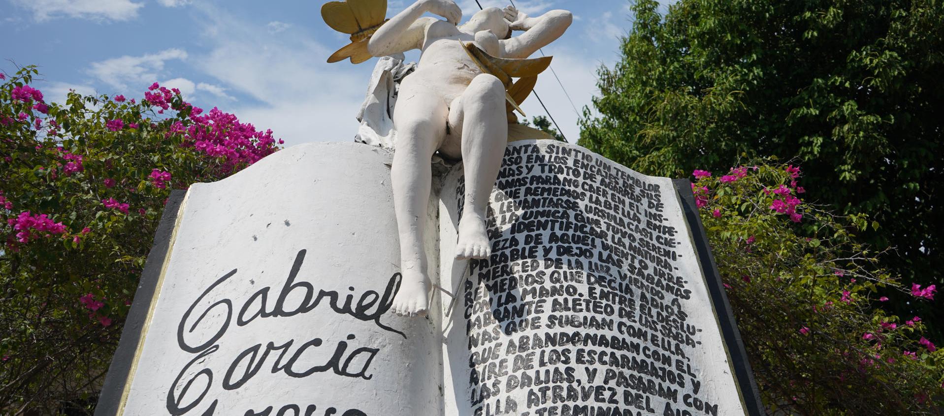 Monumento dedicado al premio Nobel de Literatura, Gabriel García Márquez.
