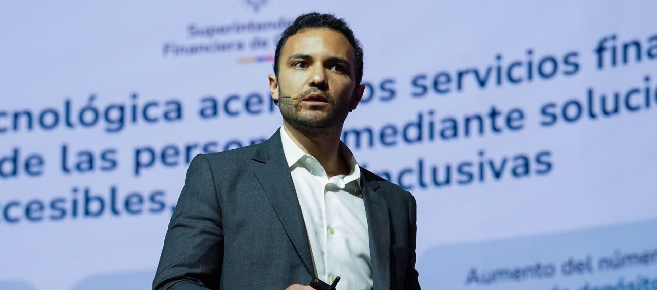 Pablo Rivas Herazo, superintendente Financiero. 