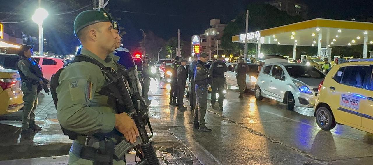 Patrullajes de la Policía Nacional en Barranquilla por Amor y Amistad