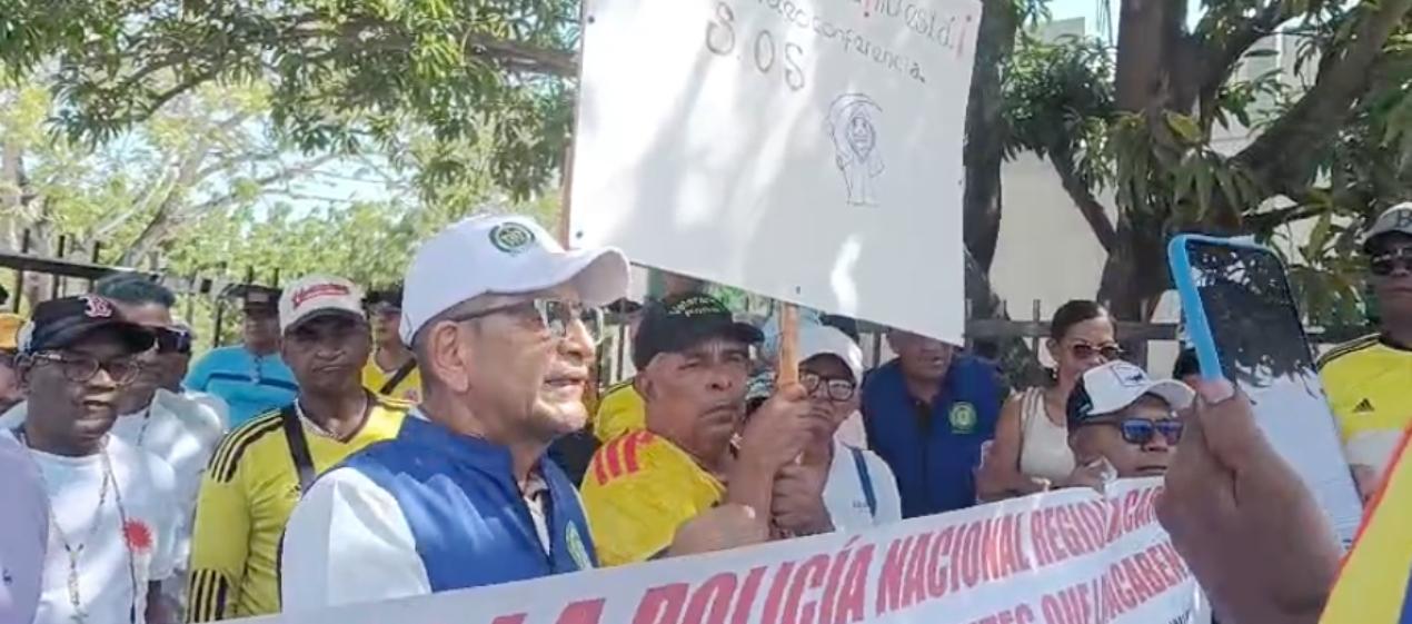 Protesta de los pensionados de la Policía. 