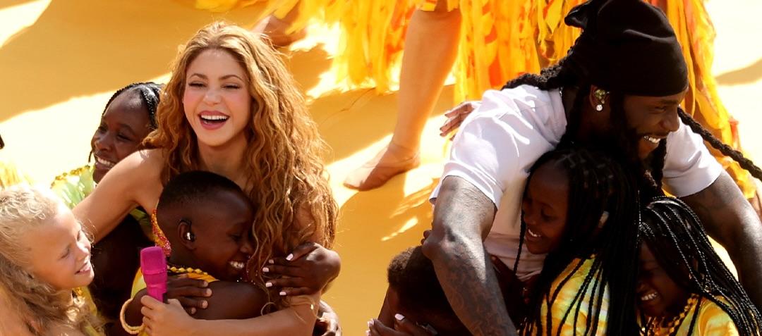 Shakira y Burna Boy en la clausura de la Copa Mundial de la FIFA 2026.