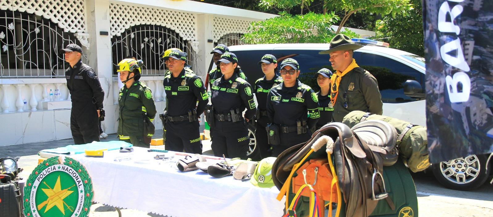 Uniformados de la Policía.