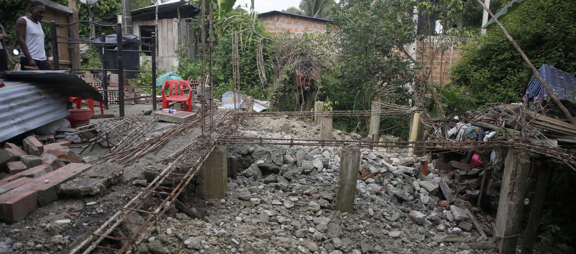 Vivienda afectada por el terremoto en zona rural de Buenaventura. 