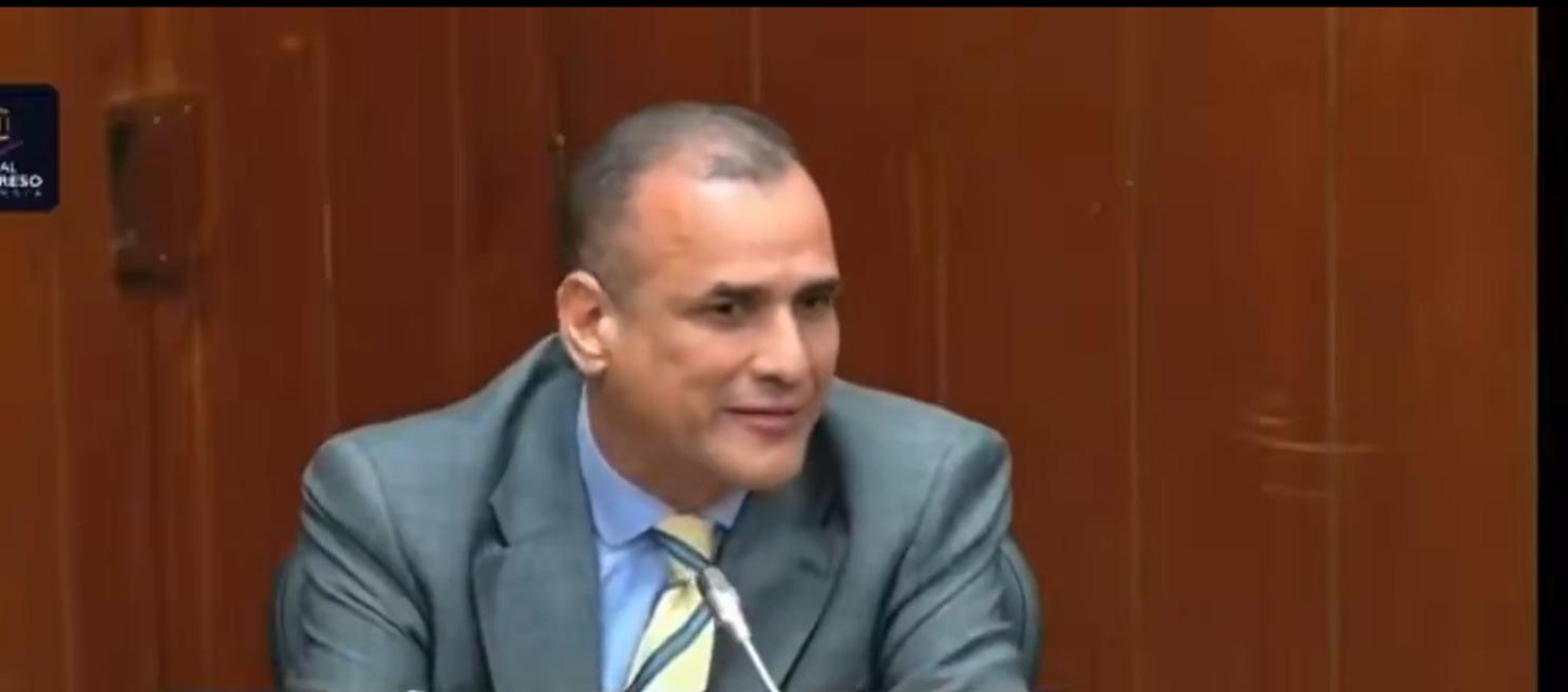 Carlos René Montoya.