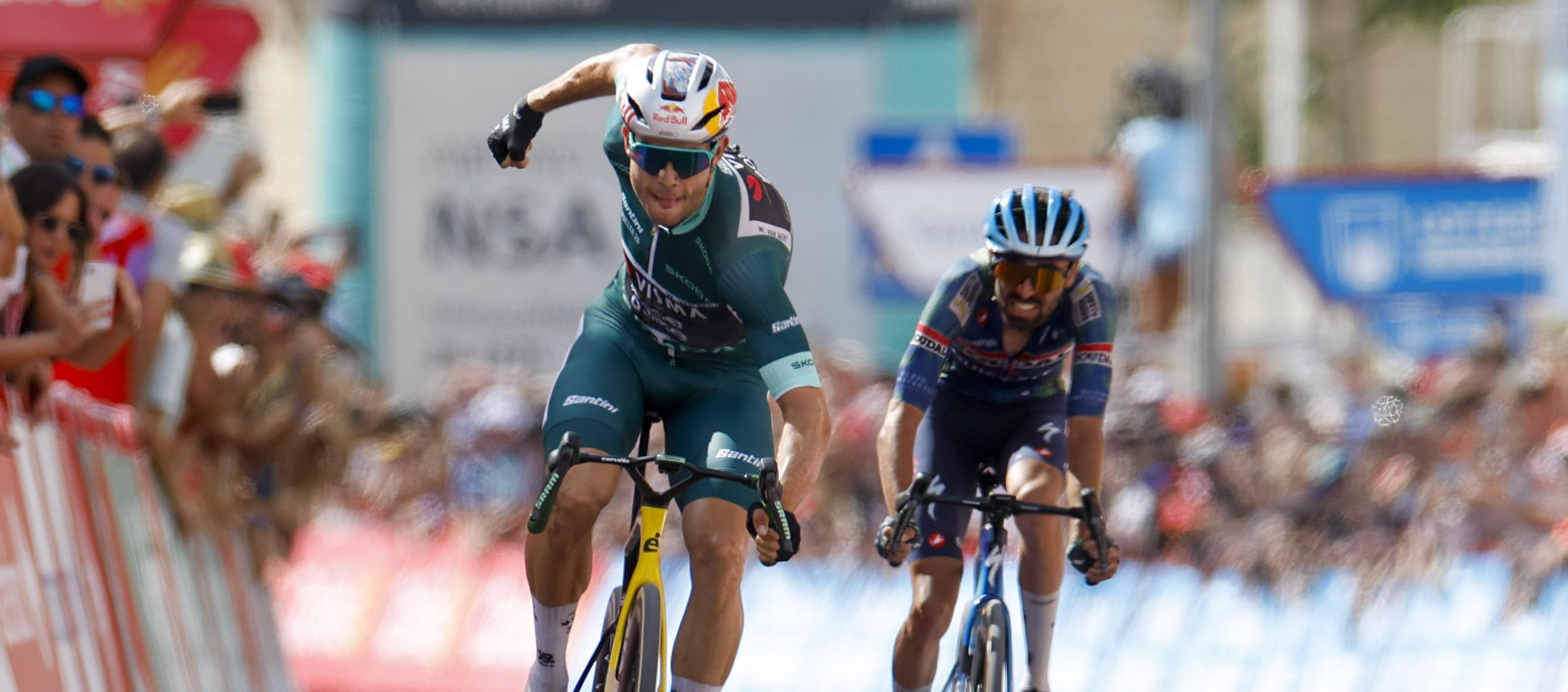El belga Wout Van Aert se impone en el esprint en la décima tercera etapa de la Vuelta a España. 
