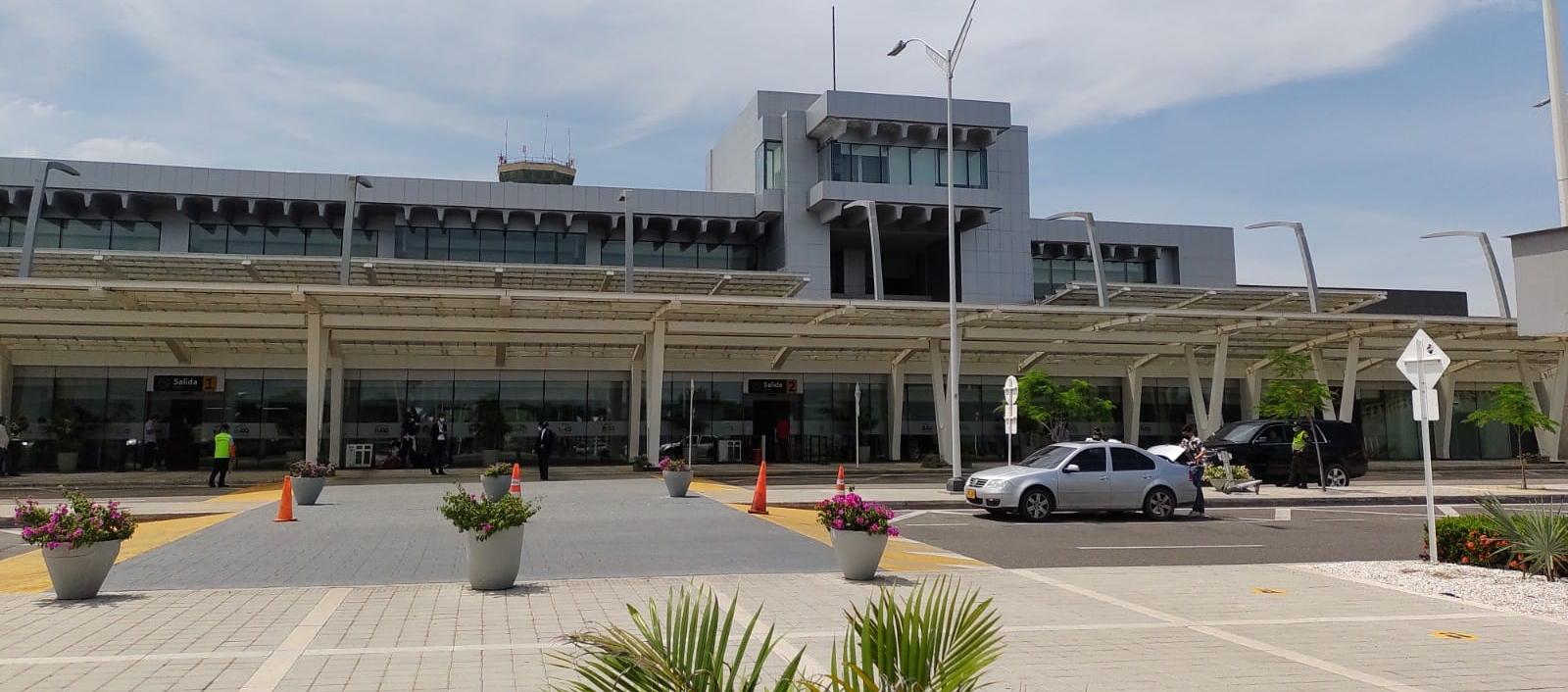 Fachada del Aeropuerto Internacional Ernesto Cortissoz.