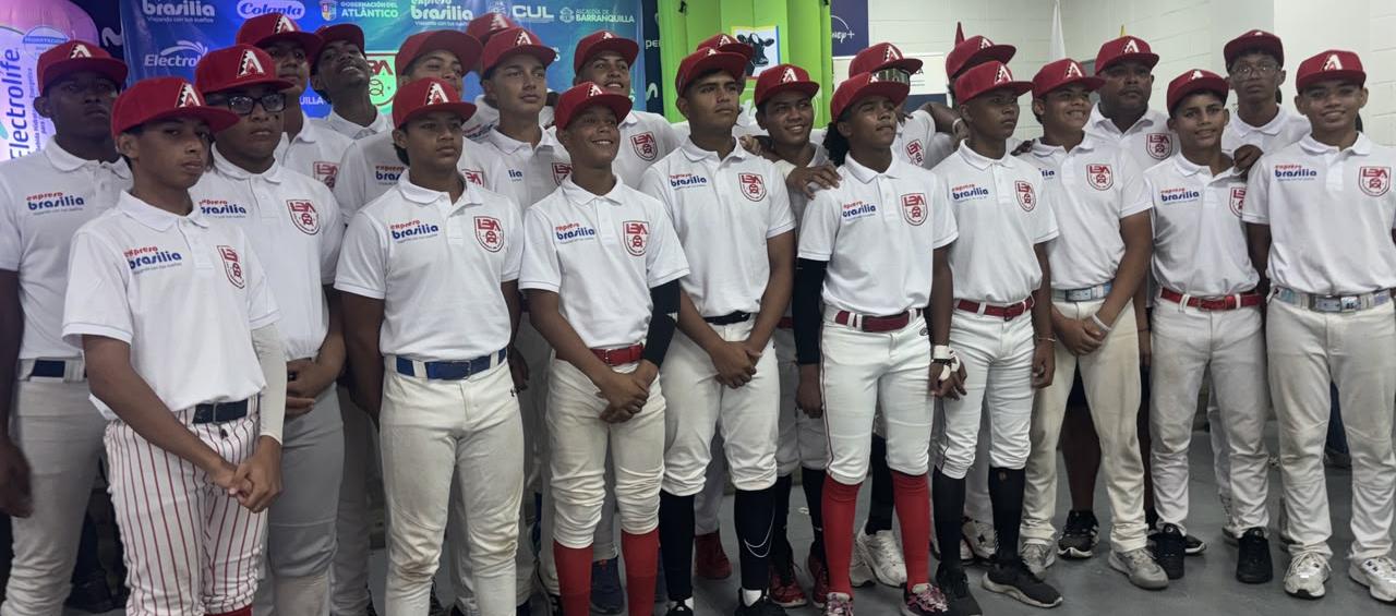 Integrantes de la selección Atlántico de béisbol sub-15.