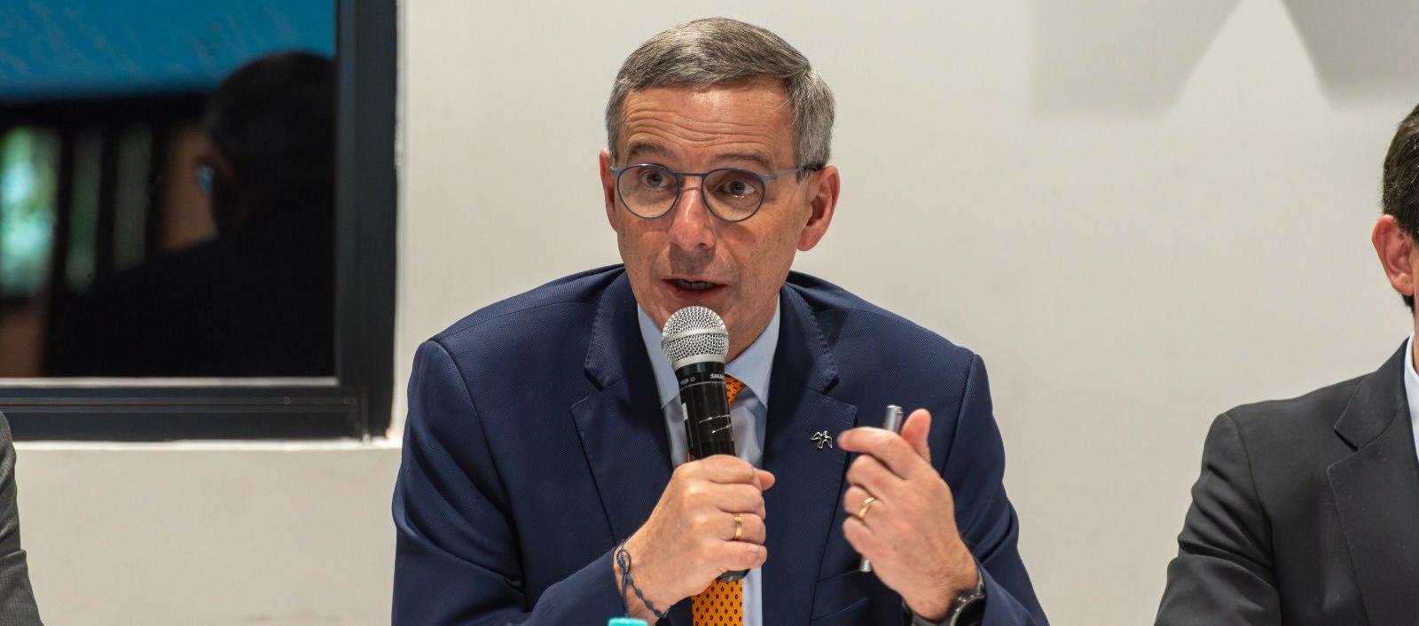 Miguel Gómez, ministro de Hacienda.