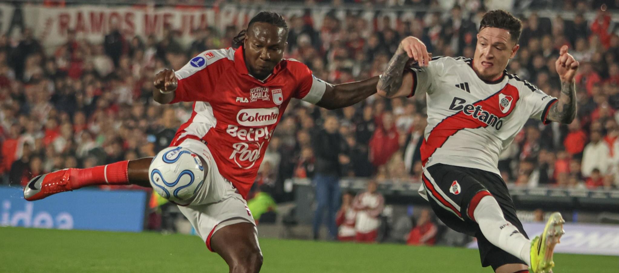 Hugo Rodallega durante el partido de cuartos de final contra River Plate. 