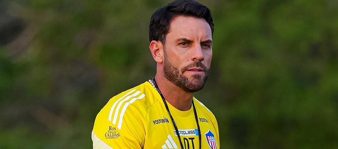Sebastián Viera logró ante Fortaleza su primera victoria como técnico del Junior.