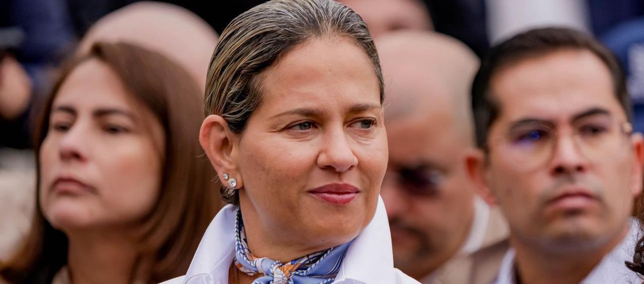 La exprimera dama Verónica Alcocer.